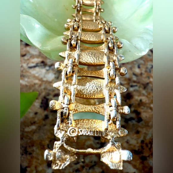 Sarah Coventry beautiful MCM bracelet- a statement, signed - Picture 6 of 6